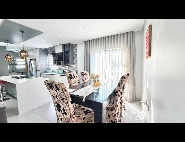 4 BEDROOM HOUSE FOR SALE IN SUMMERFIELDS ESTATE